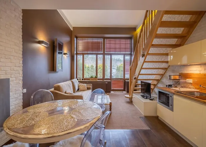 Rentplanet - Szosa Czeska * 스클라르스카포렘바