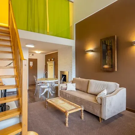 Rentplanet - Szosa Czeska Apartment *